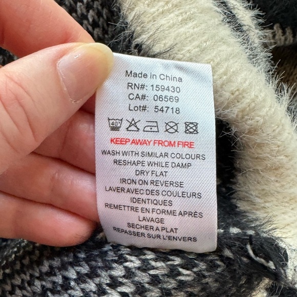 ELAN | Bloomingdale’s Mixed Animal Print Sweater - Small - Picture 16 of 16